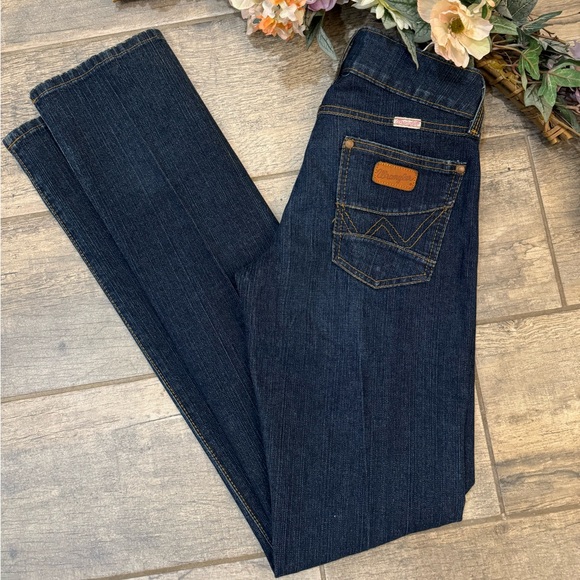 Wrangler Denim - Vintage Wrangler premium patch pink label jeans